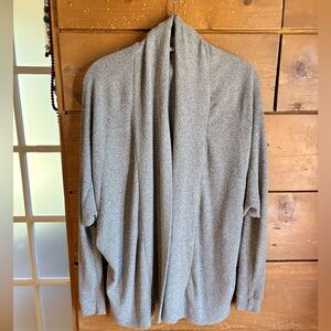 Ecote Heather Gray Knit Top